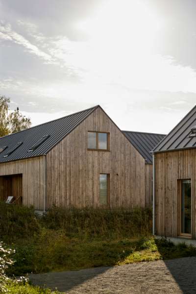 Tranquility settles under the steel roof on this idyllic nature site, Fischerstraße 11d, 14778 Päwesin, Germany
